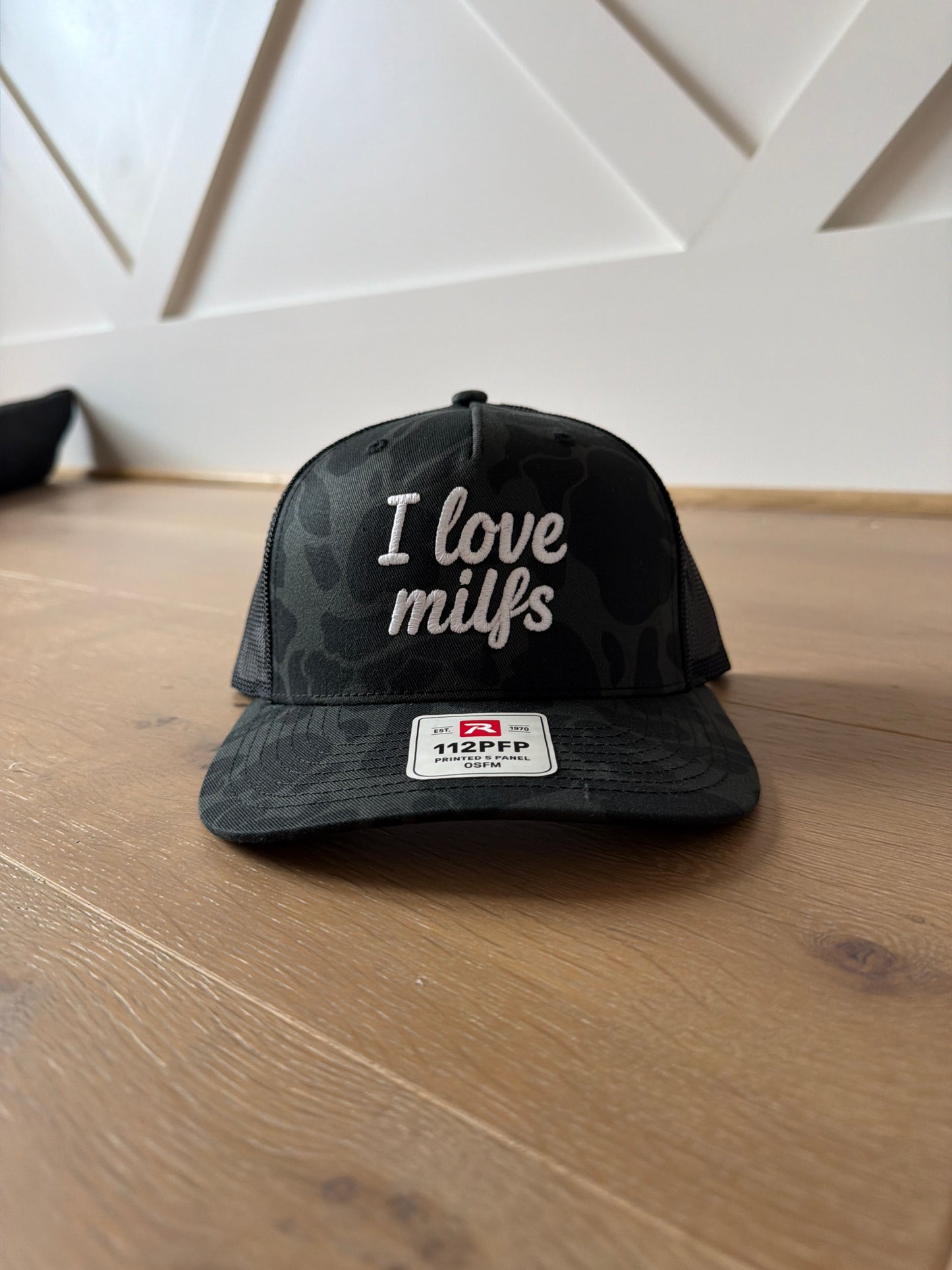 Black camo hat