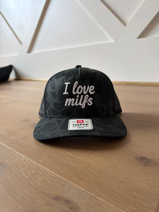 Black camo hat